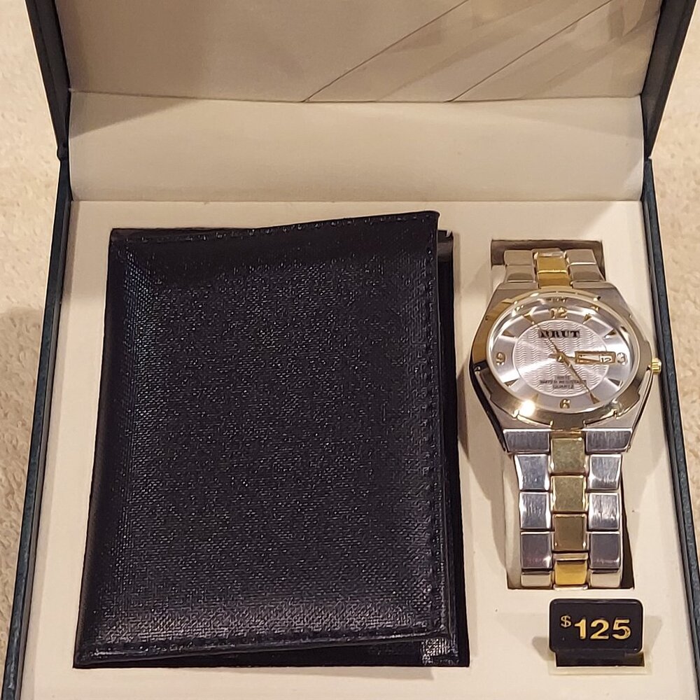 NIB BRUT STAINLESS STEEL QUARTZ WATCH & CARD WALLET SET